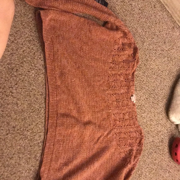 Clothes - Picture 6 of 6